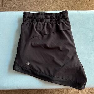 NWT Athleta Mesh Racer Run 4” short